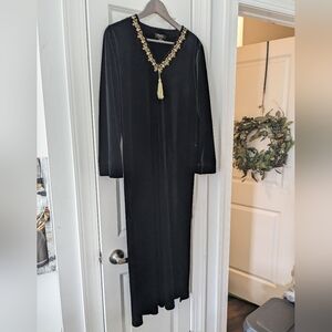 Beautiful velour elegant robe black gold accents Thalia Sodi small